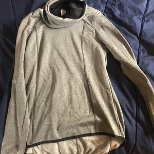 Champion workout pullover